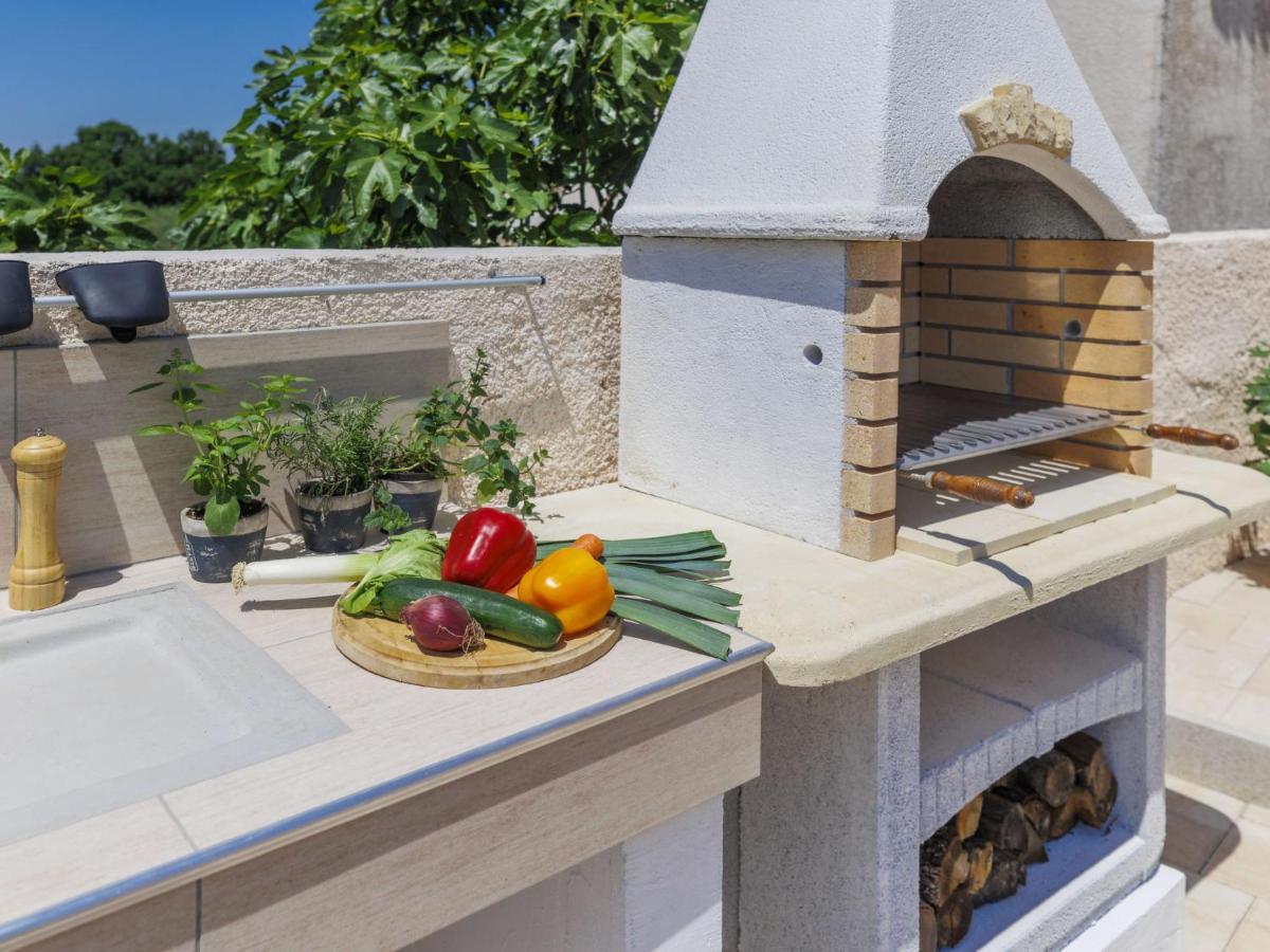 Holiday Home Villa Dora By Interhome Pula Exteriér fotografie