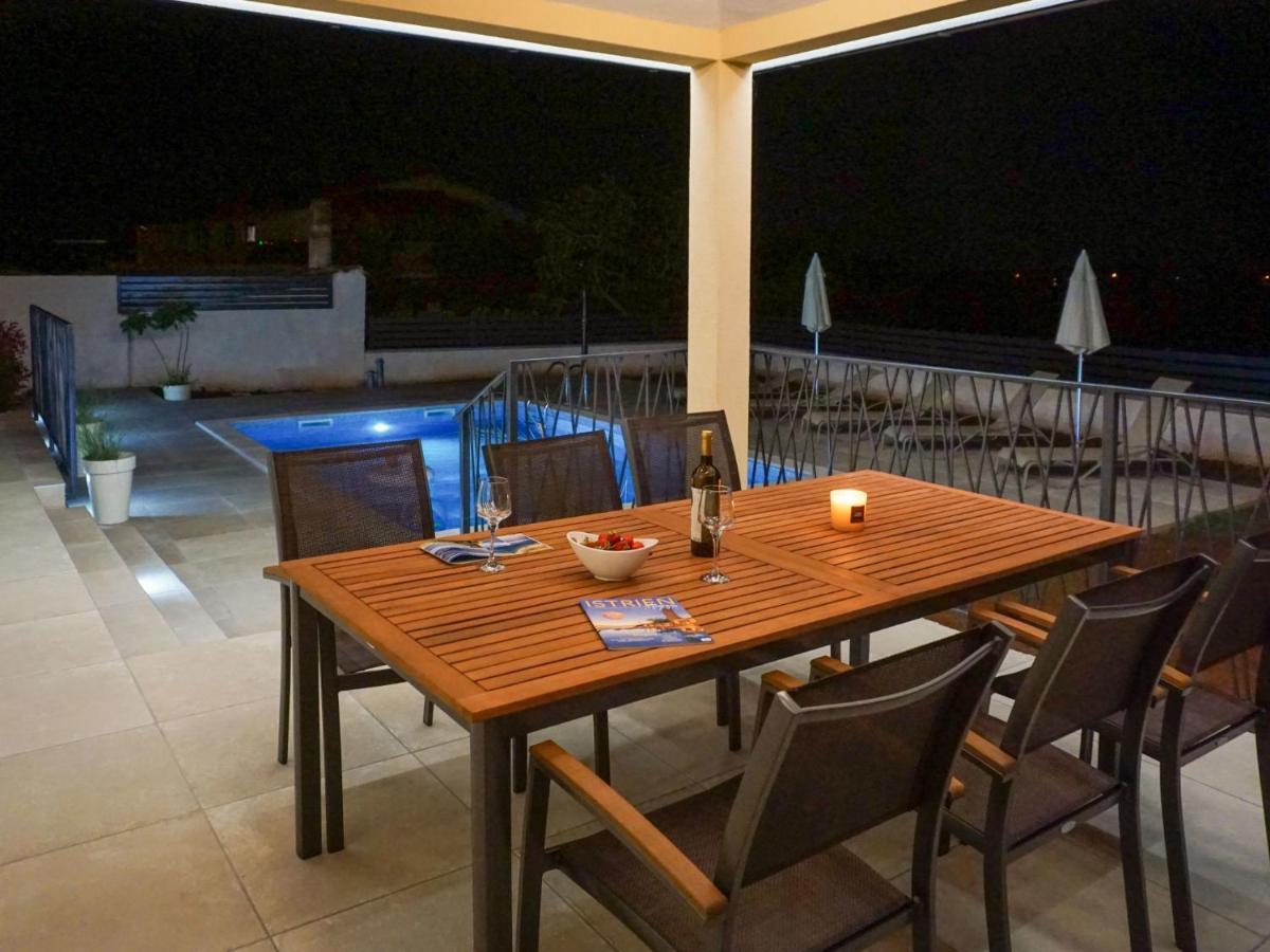 Holiday Home Villa Dora By Interhome Pula Exteriér fotografie