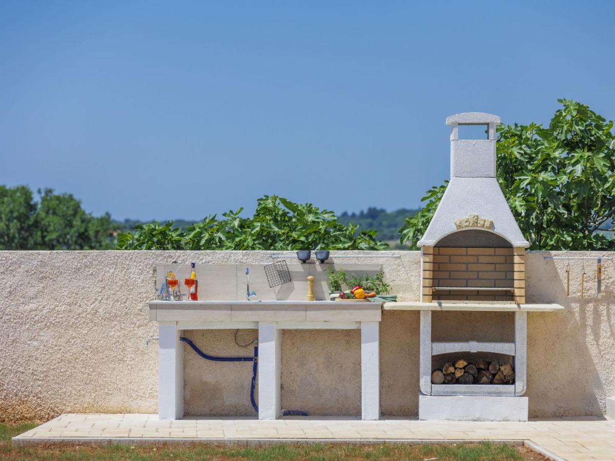 Holiday Home Villa Dora By Interhome Pula Exteriér fotografie